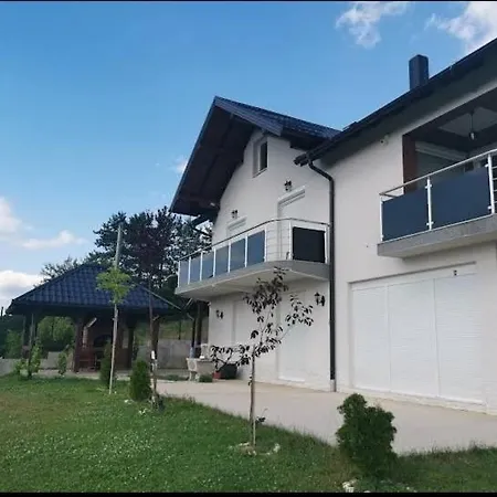 Villa Albaho For Rent In Usivak Hadzici