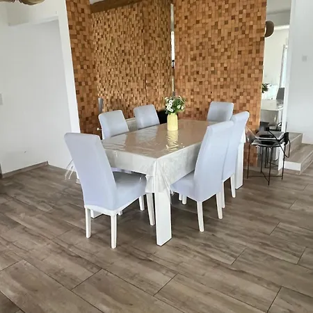 Albaho For Rent In Usivak Hadzici